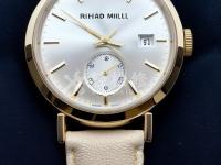 豪度手表數(shù)字顯示屏損壞，怎么修