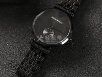 依波路手表表帶斷裂或磨損。