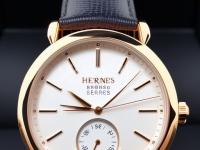 海瑞溫斯頓手表指針顏色褪色。