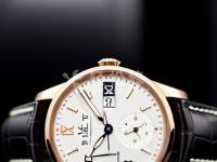 梵克雅寶手表秒針回位功能失效。