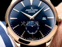 伯爵手表表帶斷裂或磨損。