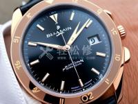 天梭手表玻璃鏡面損壞。