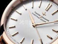 天梭手表顯示屏背光不亮。