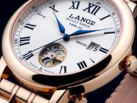 愛彼手表哪些型號有夜光功能