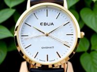 梵克雅寶手表表帶斷裂或磨損。